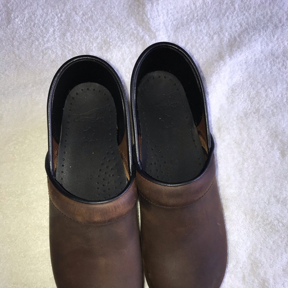 Women’s dansko shoes - Picture 7 of 8